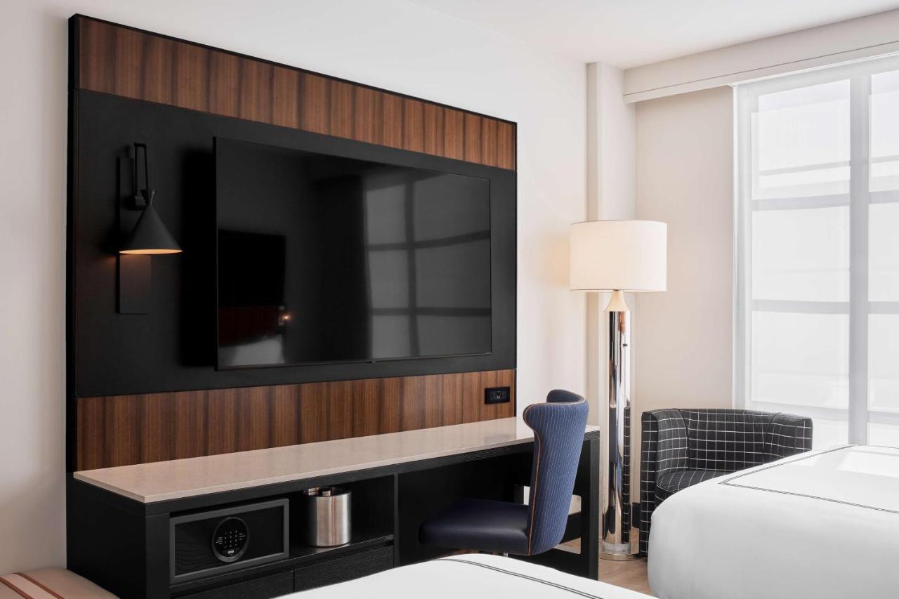Hotel The Godfrey Detroit, Curio Collection By Hilton Extérieur photo