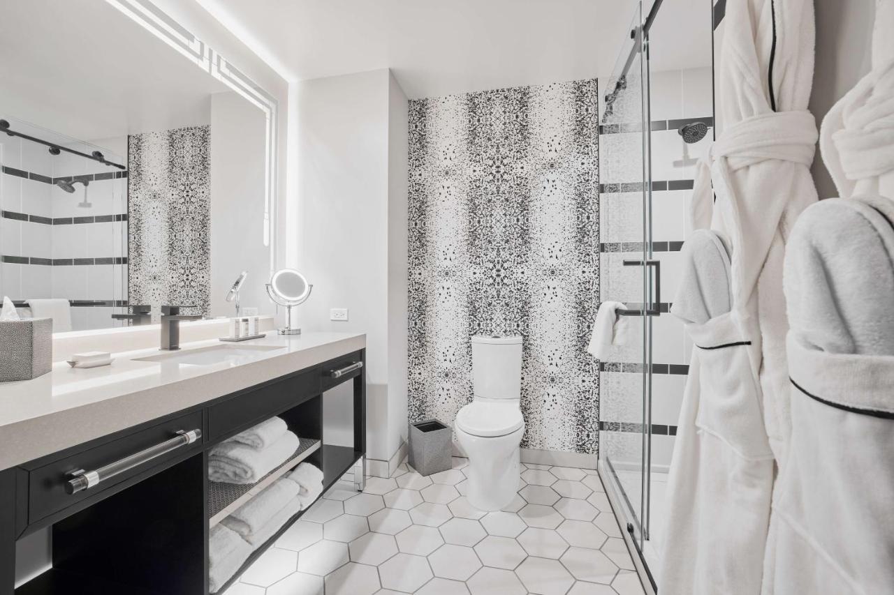 Hotel The Godfrey Detroit, Curio Collection By Hilton Extérieur photo